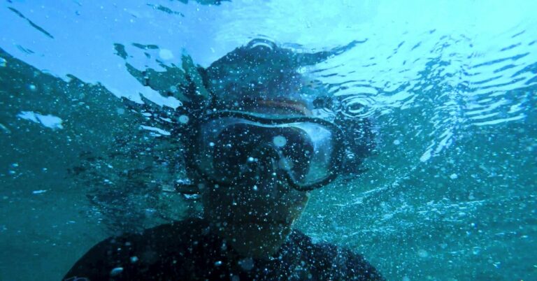 roller-speargun-aim-underwater